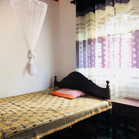 Mama'S Hostel Ahangama Ngoại thất bức ảnh
