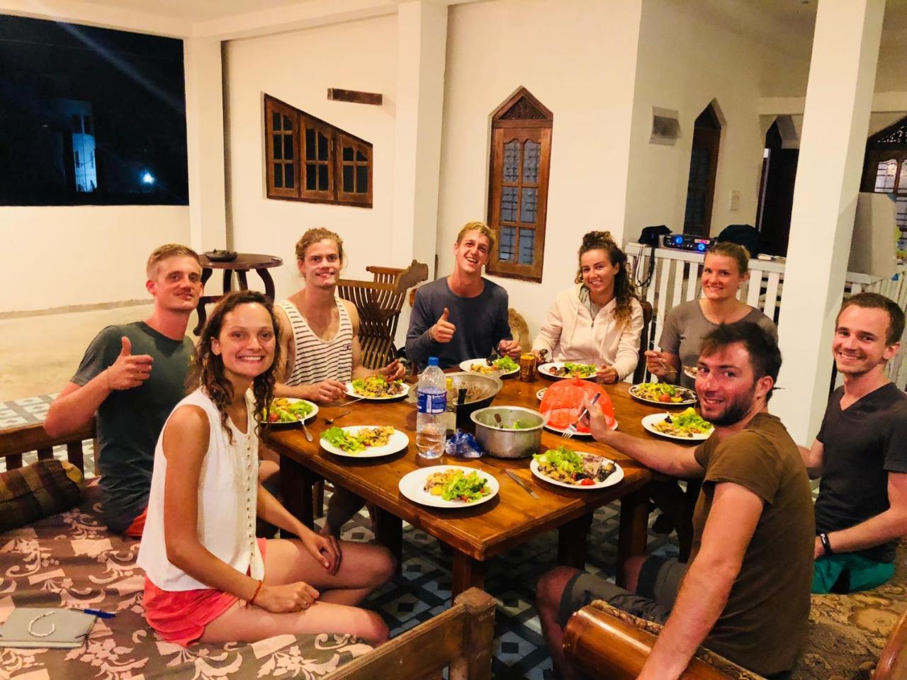 Mama'S Hostel Ahangama Ngoại thất bức ảnh